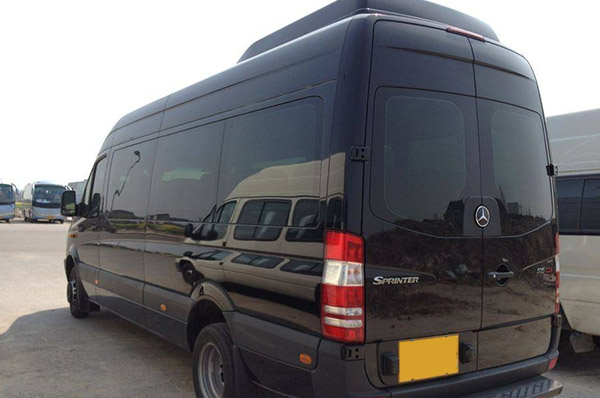 奔驰商务车 19座